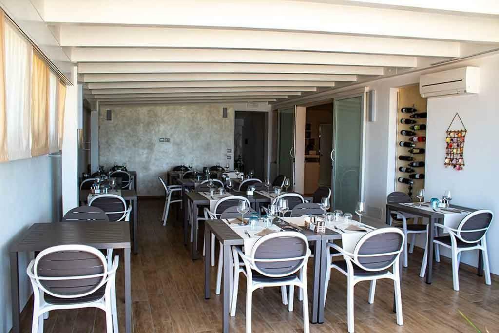 Hotel Delfino Marina Di Carrara Εξωτερικό φωτογραφία