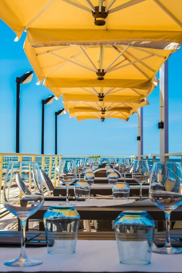 Hotel Delfino Marina Di Carrara Εξωτερικό φωτογραφία